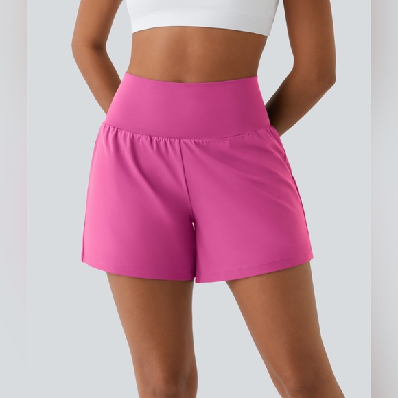 SoftlyZero Airy Super High Waisted 2-in-1 Cool
Touch Shorts 5" with Pockets - Picture 3 of 6